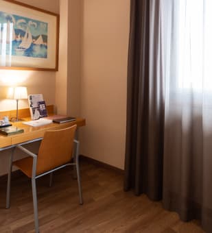 /content/rooms/SuiteHotelPortaventura/hotel-portaventura-habitacion-suite-04