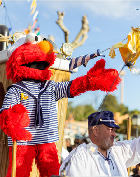 PortAventura Parade, enjoy your visit right down to the very last minute