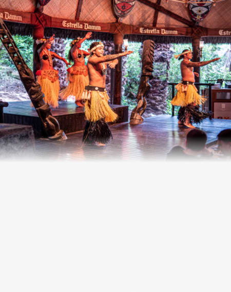 Pareos en Bora Bora: learn to dance Polynesian-style