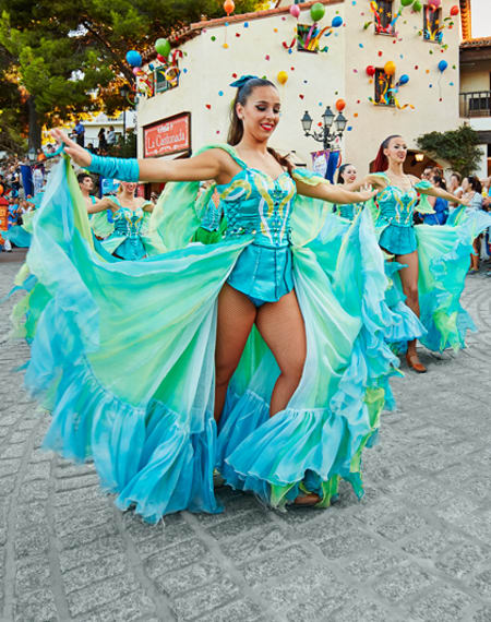 Animació de carrer per Carnaval: no podràs parar de ballar! Animació de carrer per Carnaval: no podràs parar de ballar!