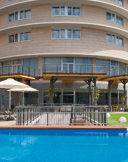 Ponient Vila Centric, cerca de la aventura Ponient Vila Centric, cerca de la aventura