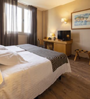 /content/rooms/SuiteHotelPortaventura/hotel-portaventura-habitacion-suite-01